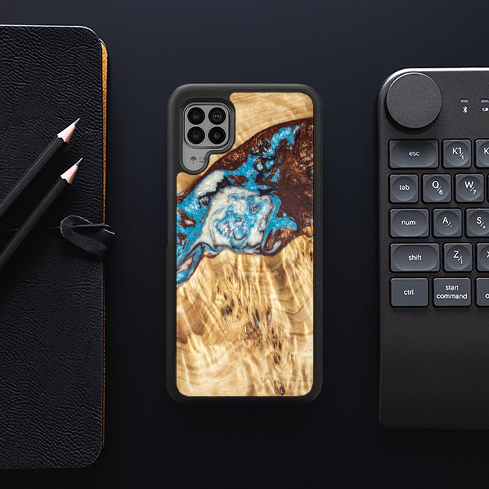 Huawei P40 lite Handyhülle aus Harz und Holz - SYNERGY#B12