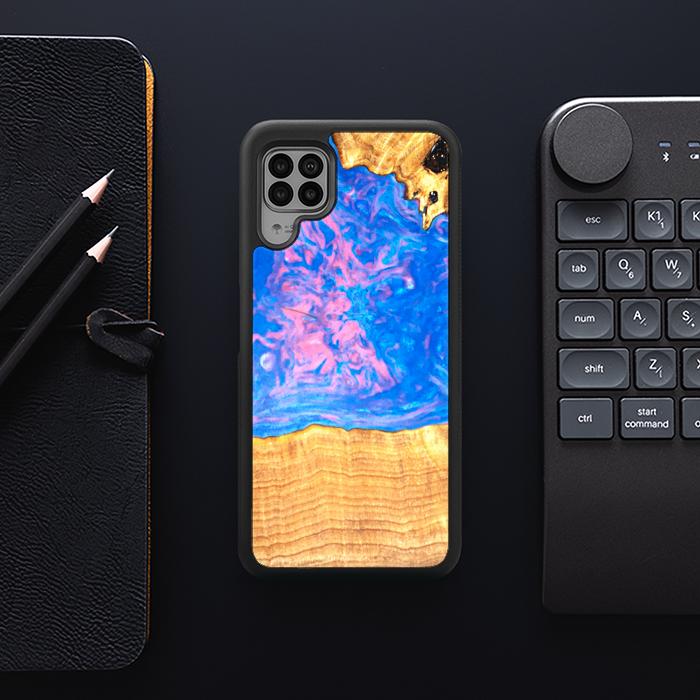 Huawei P40 lite Handyhülle aus Harz und Holz - SYNERGY#B23
