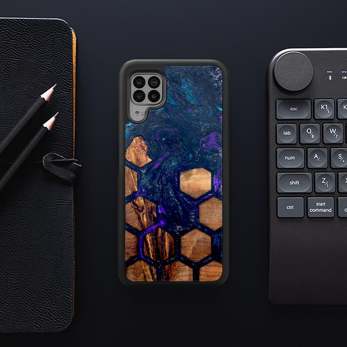 Huawei P40 lite Handyhülle aus Harz und Holz - Synergy#D106