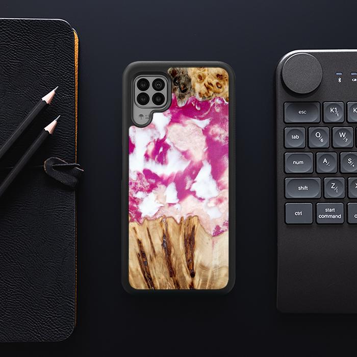 Huawei P40 lite Handyhülle aus Harz und Holz - Synergy#D124
