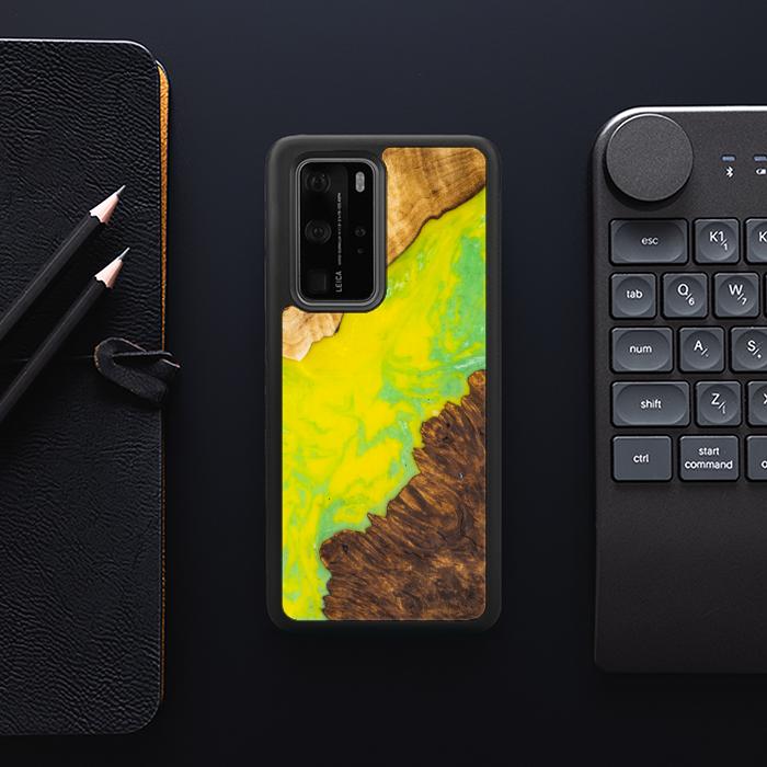 Huawei P40 Pro Handyhülle aus Harz und Holz - SYNERGY#A12