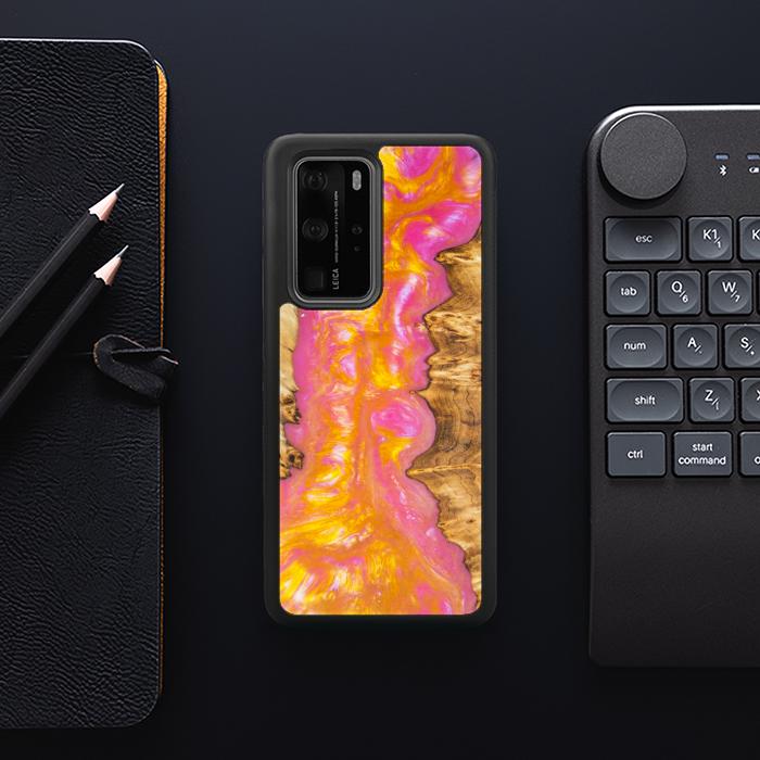 Huawei P40 Pro Handyhülle aus Harz und Holz - SYNERGY#A20