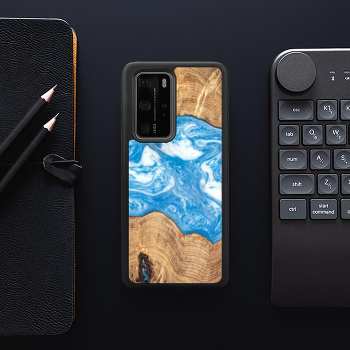 Huawei P40 Pro Handyhülle aus Harz und Holz - SYNERGY#B03