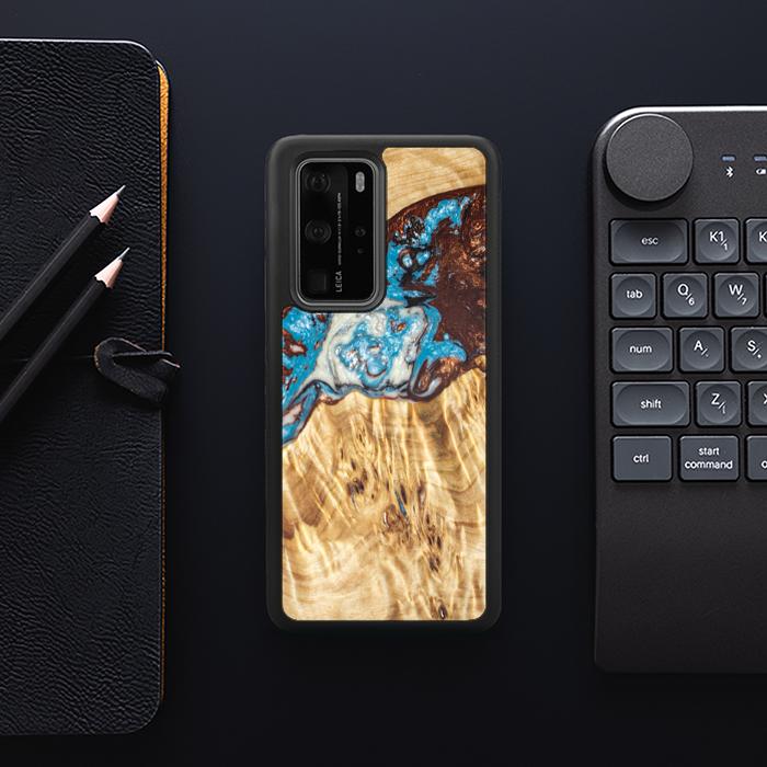 Huawei P40 Pro Handyhülle aus Harz und Holz - SYNERGY#B12