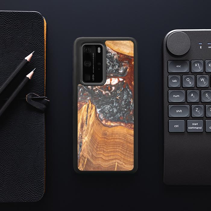 Huawei P40 Pro Handyhülle aus Harz und Holz - SYNERGY#B37