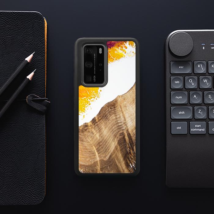 Huawei P40 Pro Handyhülle aus Harz und Holz - Synergy#C28