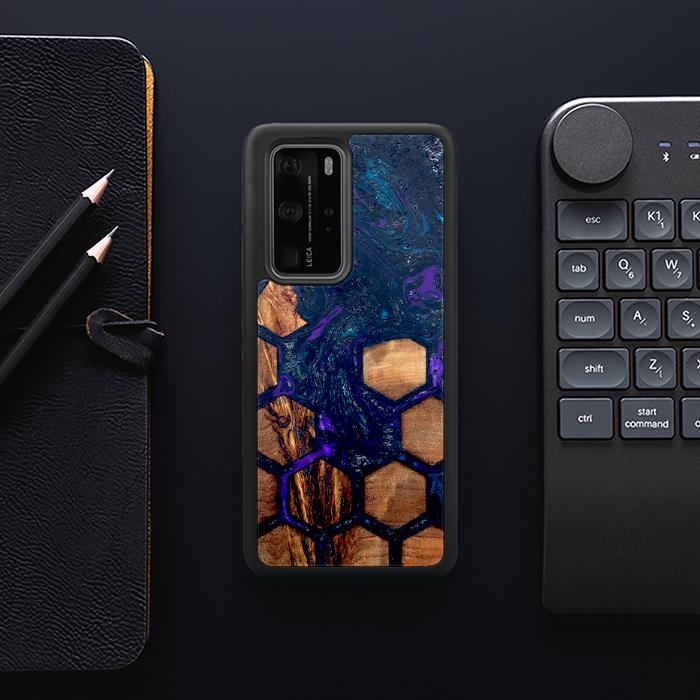Huawei P40 Pro Handyhülle aus Harz und Holz - Synergy#D106