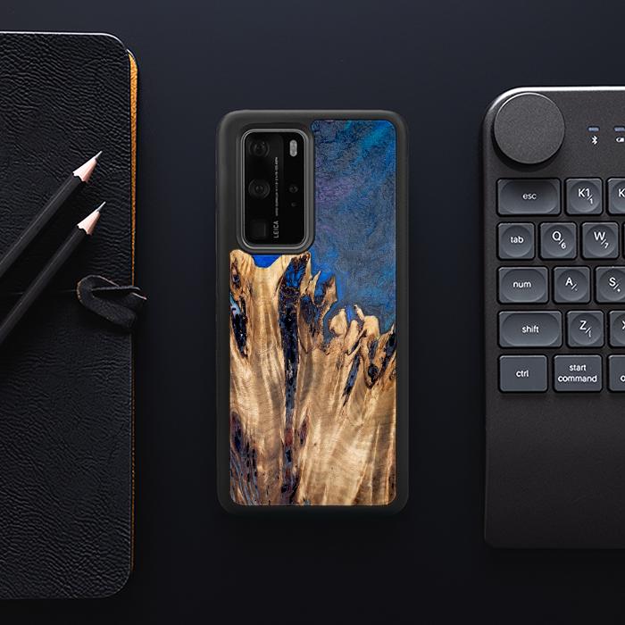 Huawei P40 Pro Handyhülle aus Harz und Holz - Synergy#D120