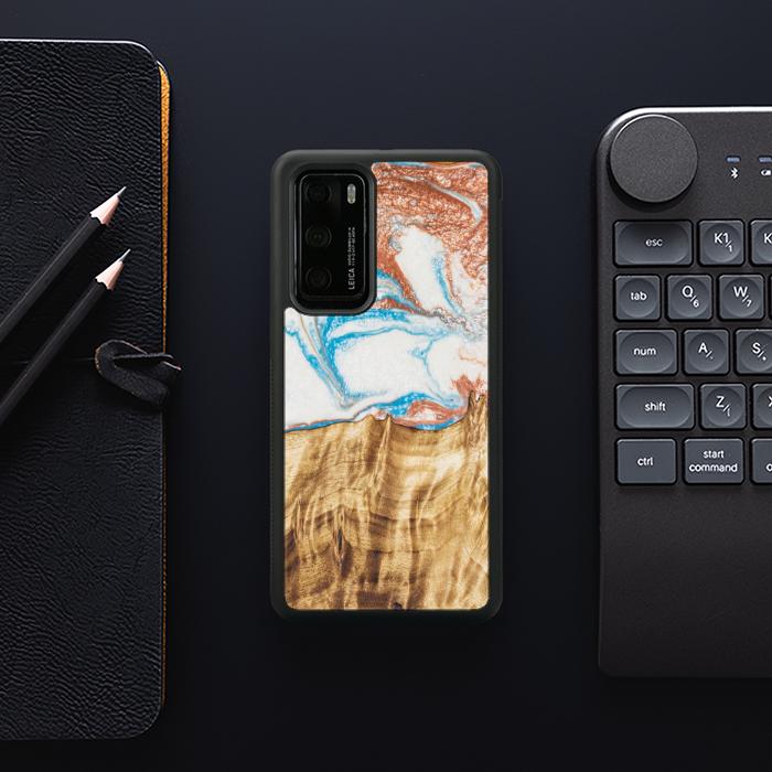 Huawei P40 Handyhülle aus Harz und Holz - SYNERGY#47