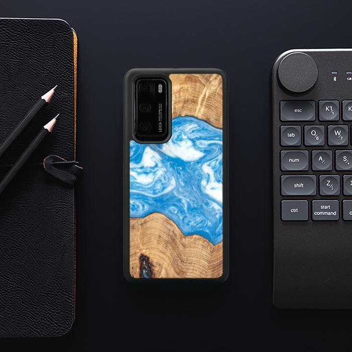 Huawei P40 Handyhülle aus Harz und Holz - SYNERGY#B03