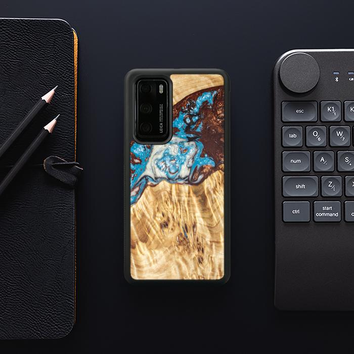Huawei P40 Handyhülle aus Harz und Holz - SYNERGY#B12