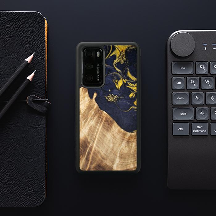 Huawei P40 Handyhülle aus Harz und Holz - SYNERGY#C26