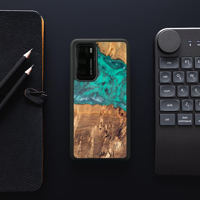 Huawei P40 Handyhülle aus Harz und Holz - Synergy#D111