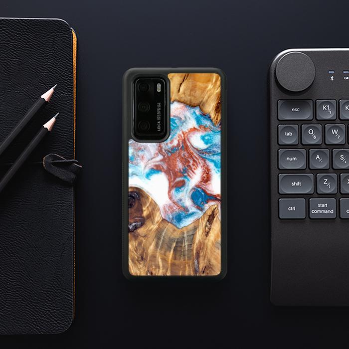 Huawei P40 Handyhülle aus Harz und Holz - Synergy#D125