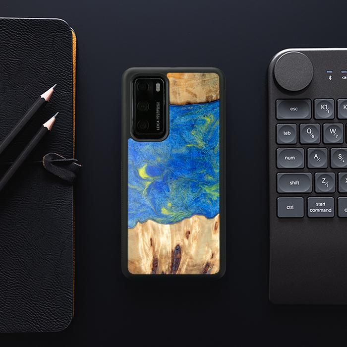 Huawei P40 Handyhülle aus Harz und Holz - Synergy#D131
