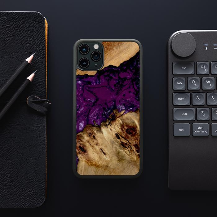 iPhone 11 Pro Max Handyhülle aus Harz und Holz - Synergy#D113
