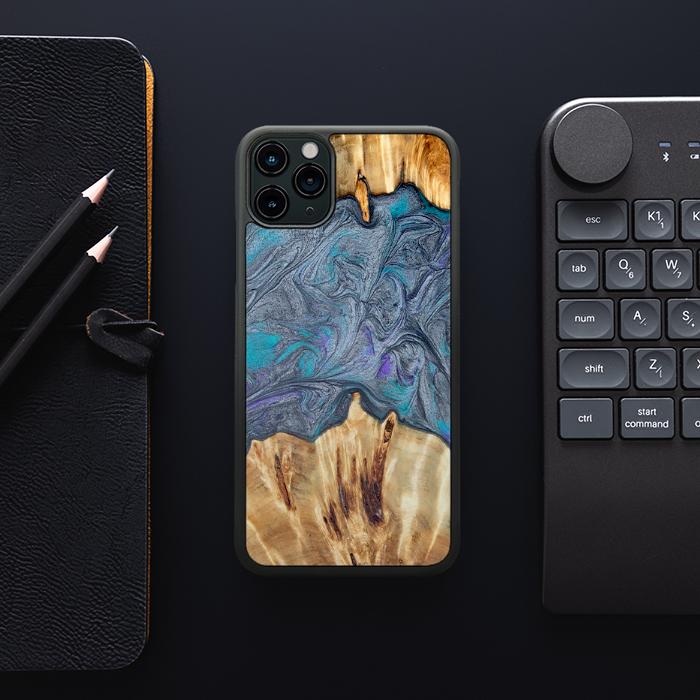 iPhone 11 Pro Max Handyhülle aus Harz und Holz - Synergy#D135