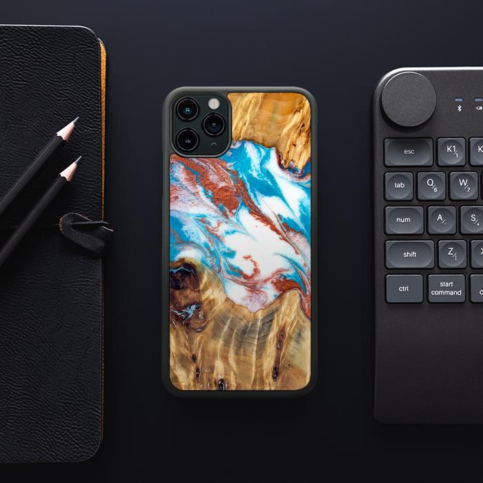 iPhone 11 Pro Max Handyhülle aus Harz und Holz - Synergy#D137