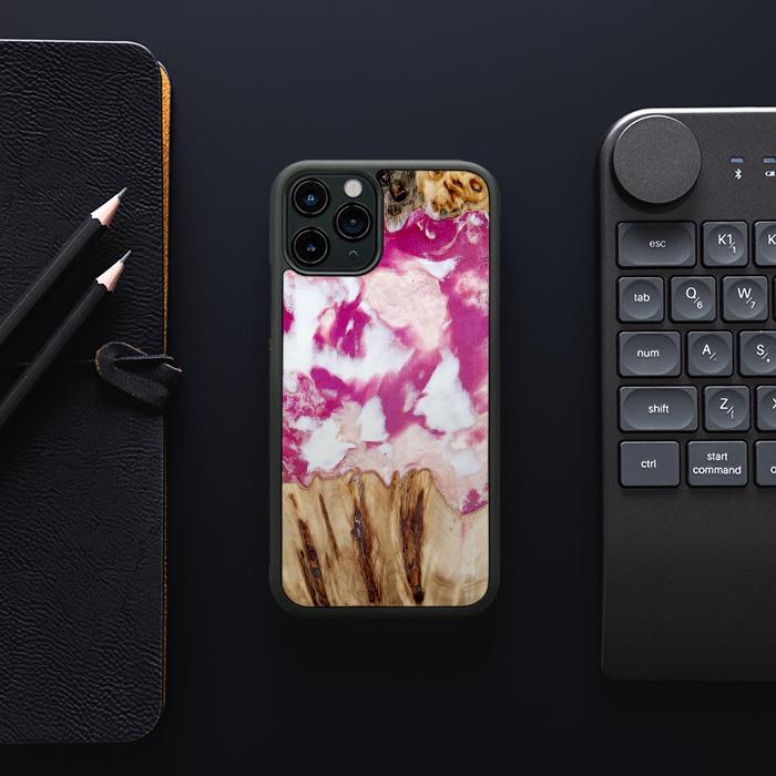 iPhone 11 Pro Handyhülle aus Harz und Holz - Synergy#D124