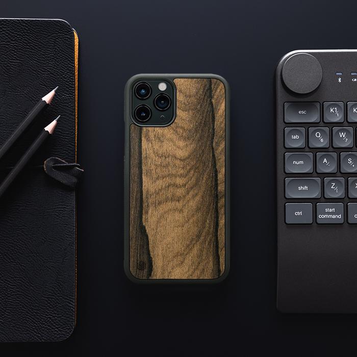 iPhone 11 Pro Handyhülle aus Holz - Ziricote