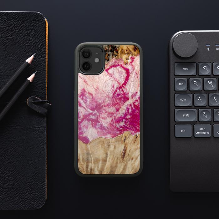 iPhone 11 Handyhülle aus Harz und Holz - Synergy#D123