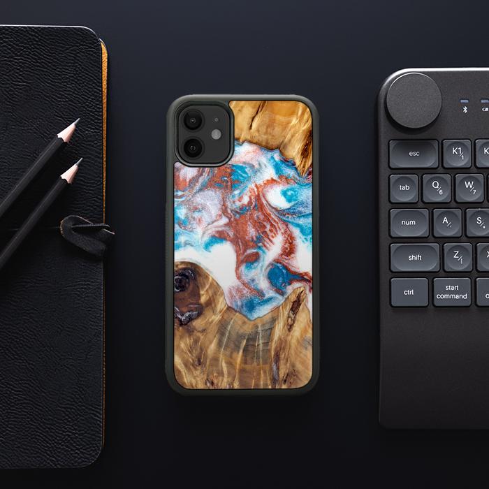 iPhone 11 Handyhülle aus Harz und Holz - Synergy#D125
