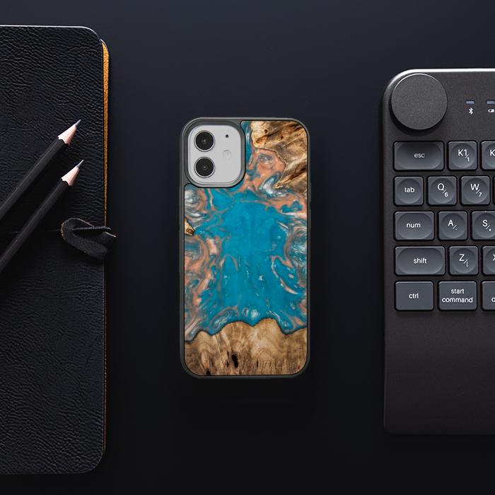 iPhone 12 Mini Handyhülle aus Harz und Holz - SYNERGY#A97