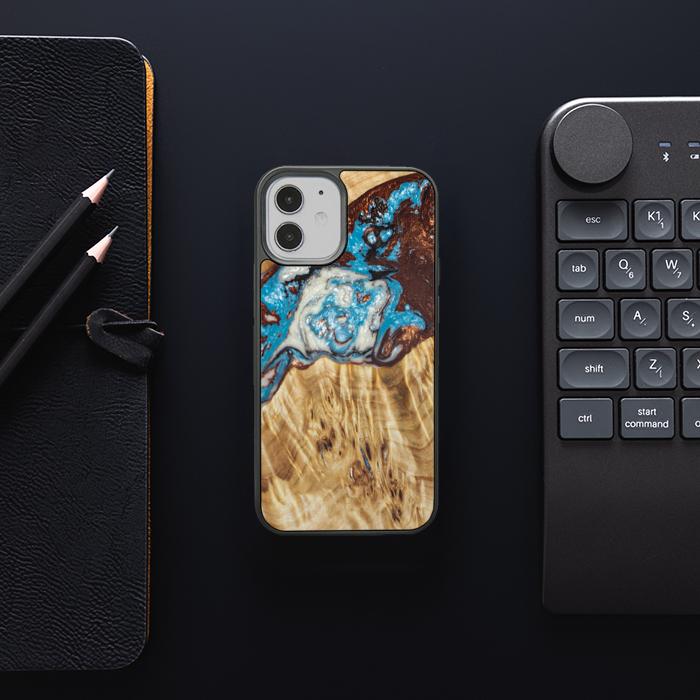 iPhone 12 Mini Handyhülle aus Harz und Holz - SYNERGY#B12