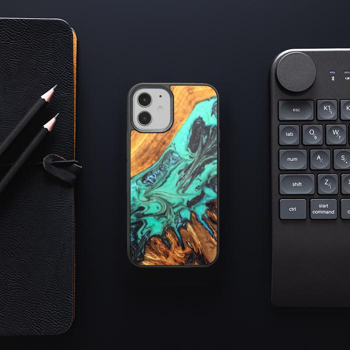 iPhone 12 Mini Handyhülle aus Harz und Holz - SYNERGY#B20
