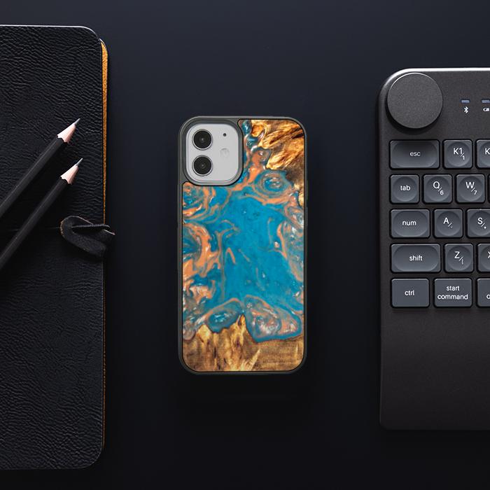 iPhone 12 Mini Handyhülle aus Harz und Holz - SYNERGY#B22