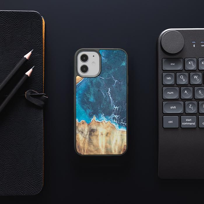 iPhone 12 Mini Handyhülle aus Harz und Holz - Synergy#D116