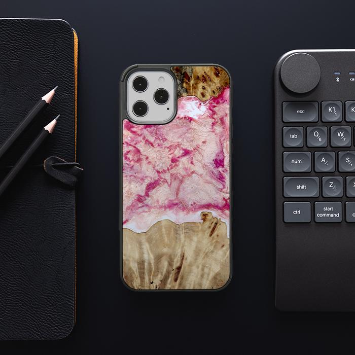 iPhone 12 Pro Max Handyhülle aus Harz und Holz - Synergy#D101