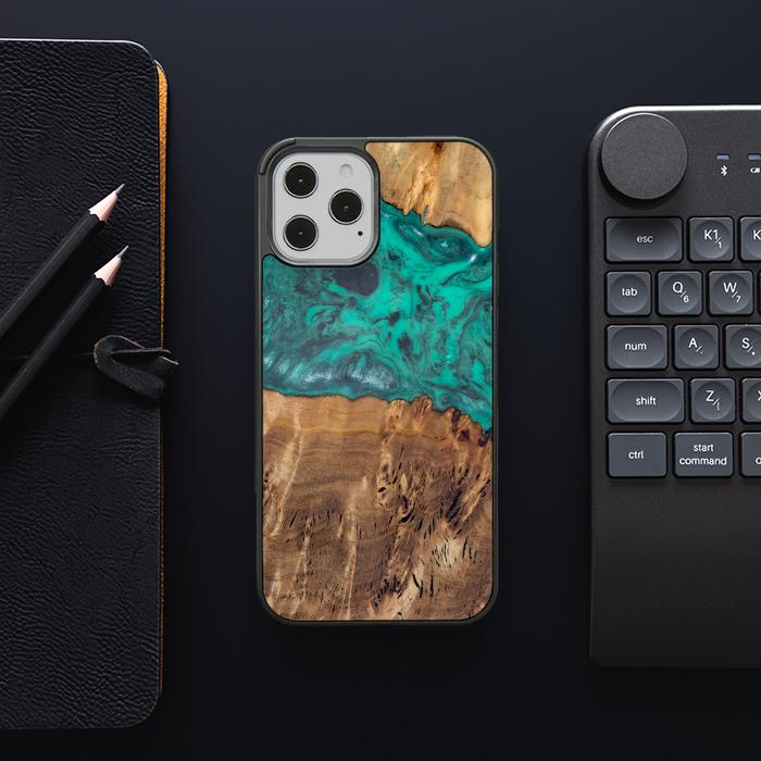 iPhone 12 Pro Max Handyhülle aus Harz und Holz - Synergy#D111