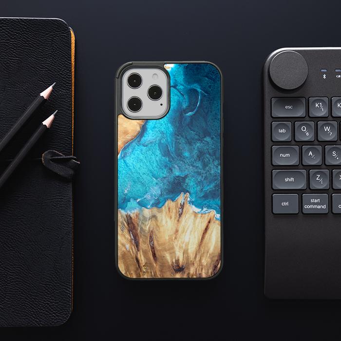 iPhone 12 Pro Max Handyhülle aus Harz und Holz - Synergy#D115