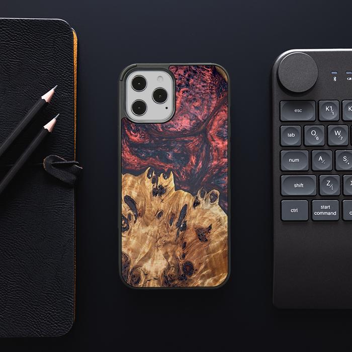 iPhone 12 Pro Max Handyhülle aus Harz und Holz - Synergy#D118