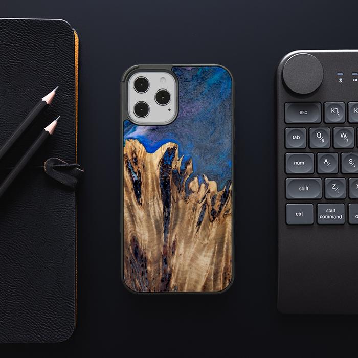 iPhone 12 Pro Max Handyhülle aus Harz und Holz - Synergy#D120