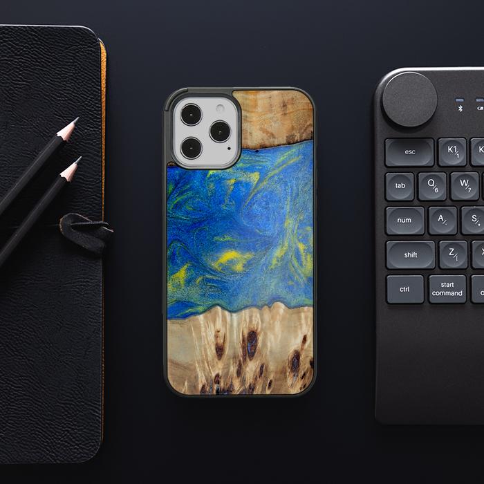 iPhone 12 Pro Max Handyhülle aus Harz und Holz - Synergy#D128