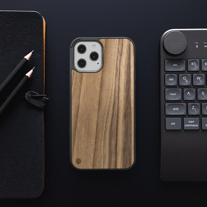 iPhone 12 Pro Max Handyhülle aus Holz - Nussbaum