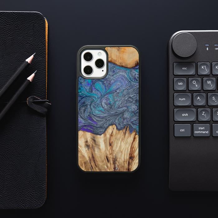 iPhone 12 Pro Handyhülle aus Harz und Holz - Synergy#D132