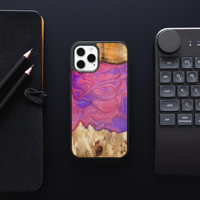 iPhone 12 Pro Handyhülle aus Harz und Holz - Synergy#D136