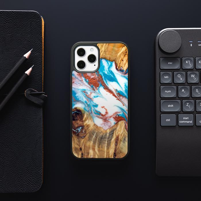 iPhone 12 Pro Handyhülle aus Harz und Holz - Synergy#D137