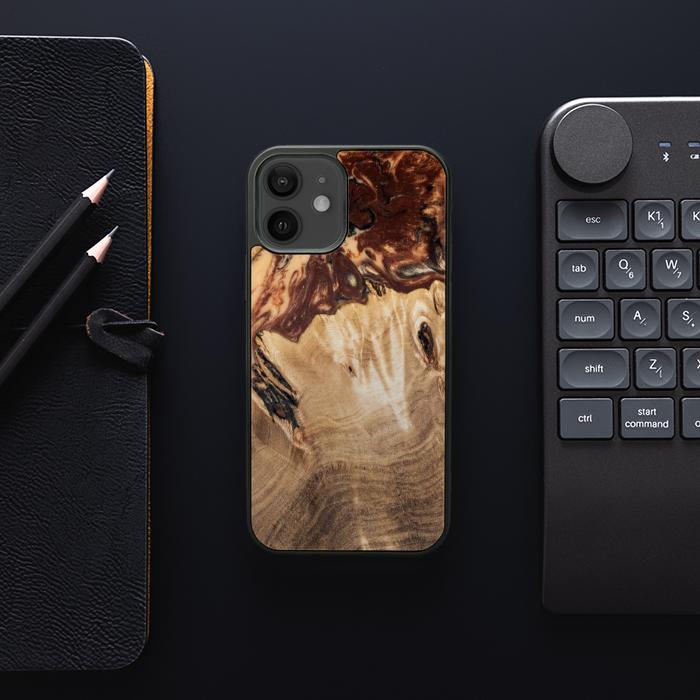 iPhone 12 Handyhülle aus Harz und Holz - SYNERGY#A100