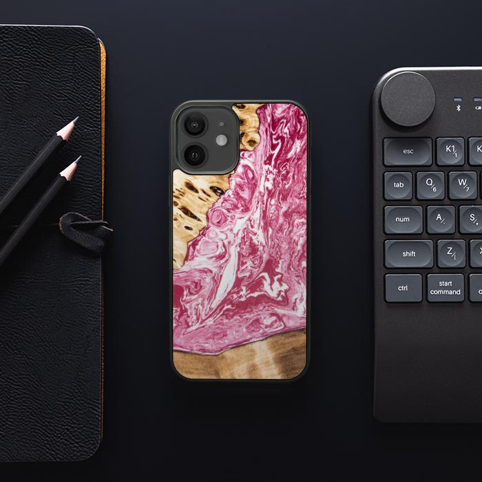 iPhone 12 Handyhülle aus Harz und Holz - SYNERGY#A99