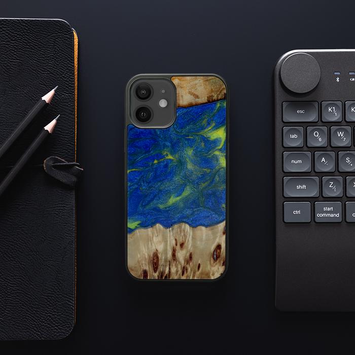 iPhone 12 Handyhülle aus Harz und Holz - Synergy#D102