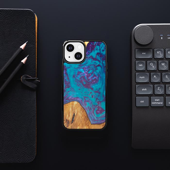 iPhone 13 Mini Handyhülle aus Harz und Holz - SYNERGY#B25