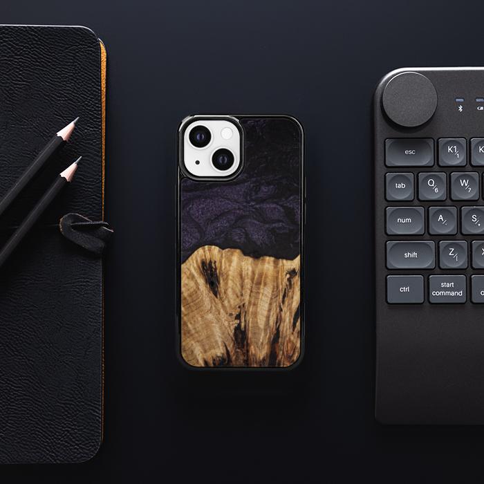 iPhone 13 Mini Handyhülle aus Harz und Holz - SYNERGY#C31