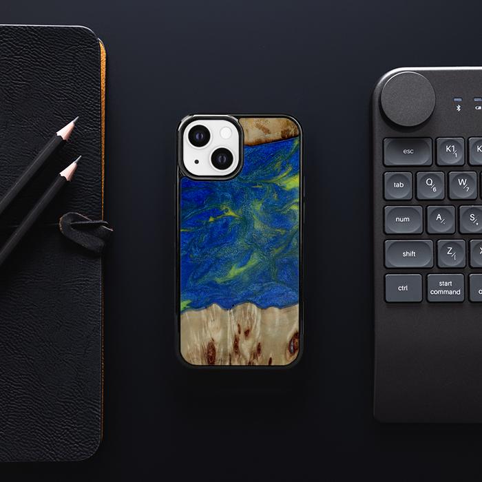iPhone 13 Mini Handyhülle aus Harz und Holz - Synergy#D102