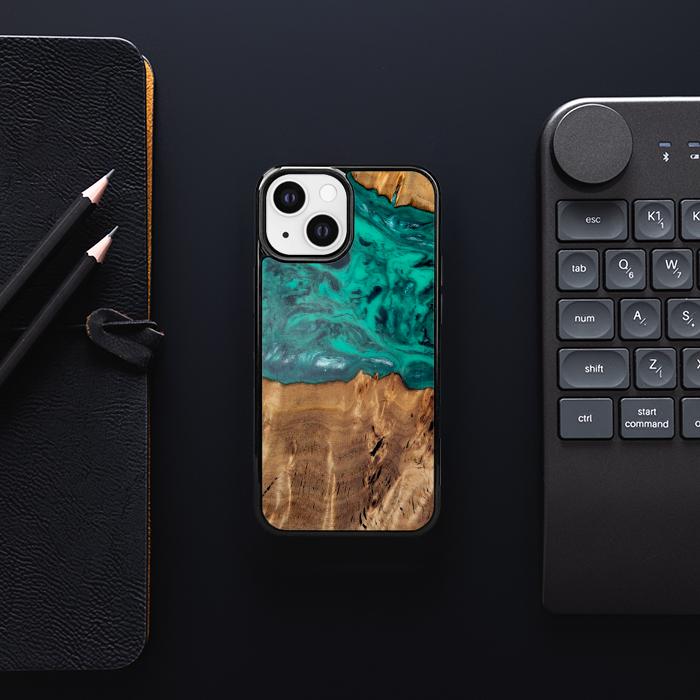 iPhone 13 Mini Handyhülle aus Harz und Holz - Synergy#D133