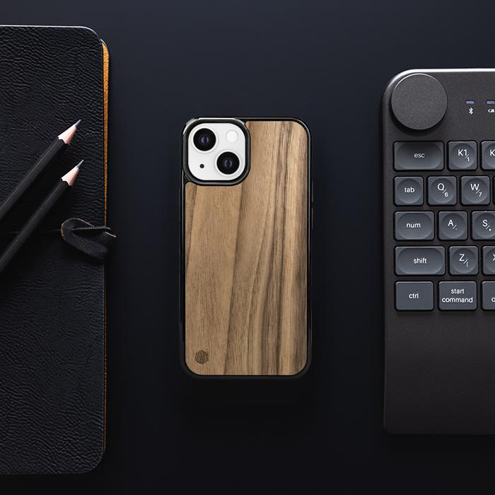iPhone 13 Mini Handyhülle aus Holz - Nussbaum