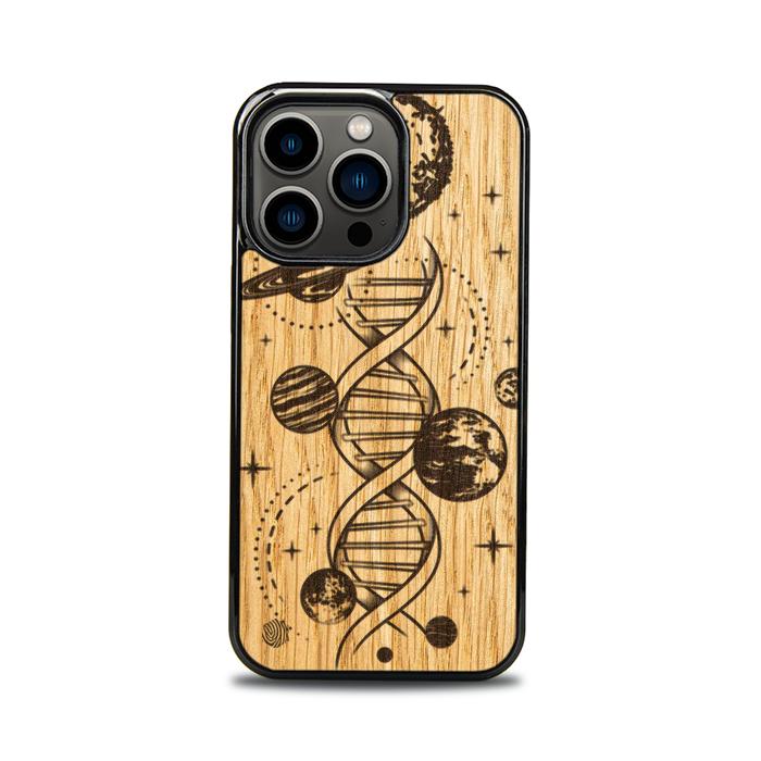 iPhone 13 Pro Handyhülle aus Holz - Space DNA (Eiche)